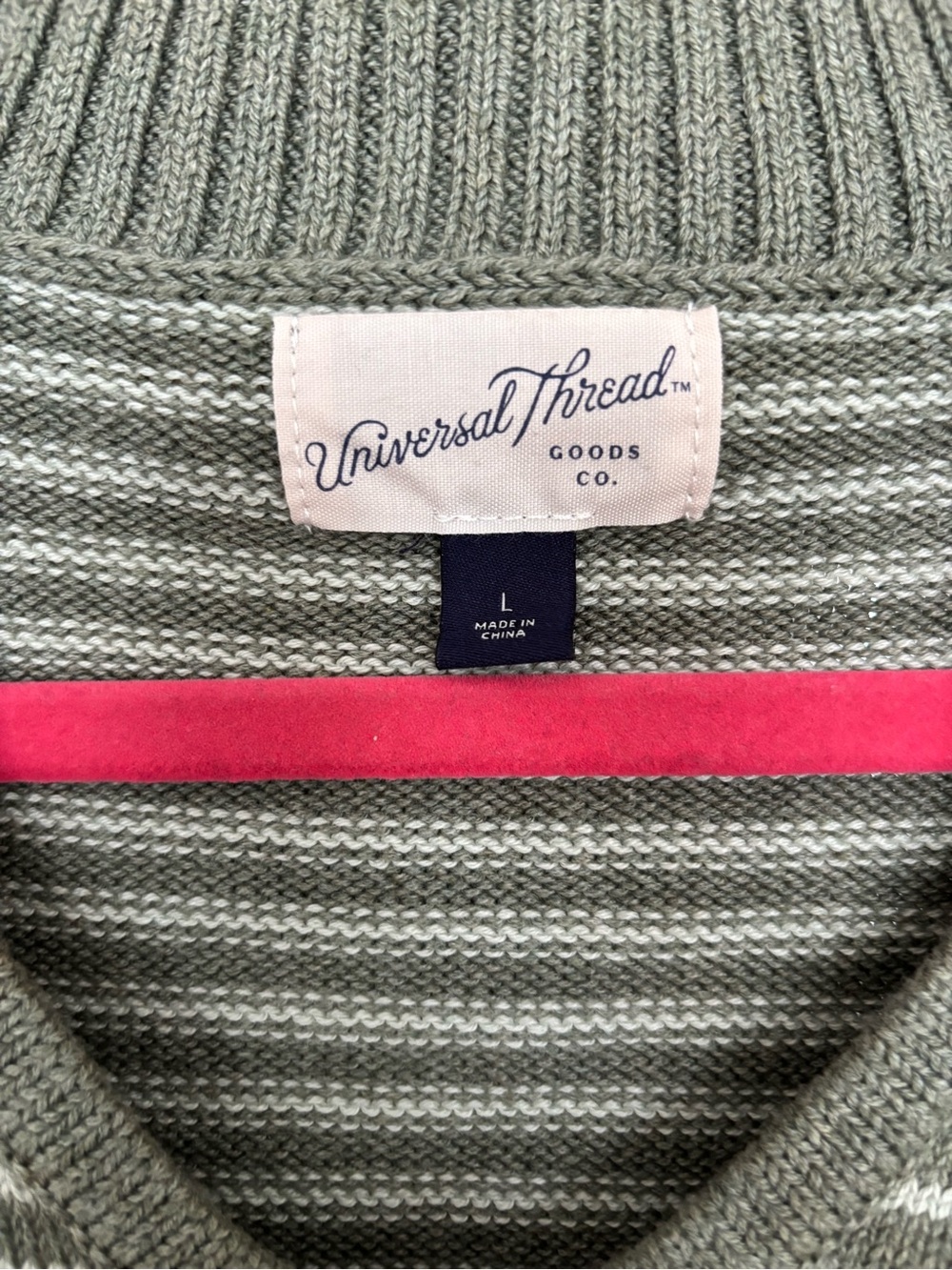 Universal Thread sweater - Picture 2 of 2